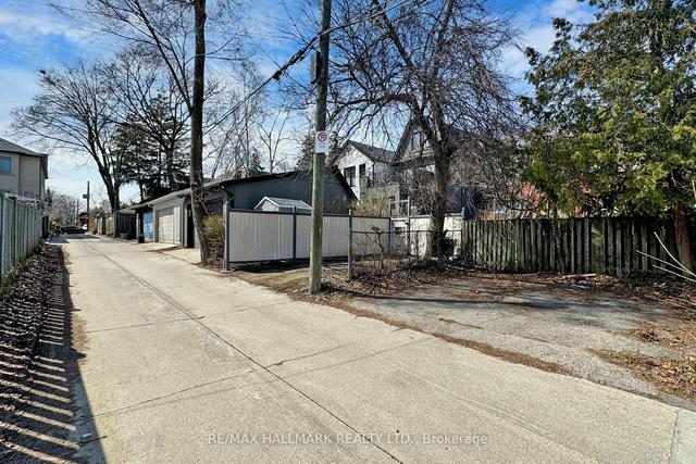 47 Bedford Park Ave, House semidetached with 3 bedrooms, 2 bathrooms and 2 parking in Toronto ON | Image 18