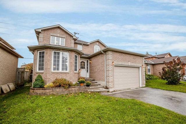 44 Peregrine Rd, House detached with 4 bedrooms, 3 bathrooms and 3.5 parking in Barrie ON | Image 1