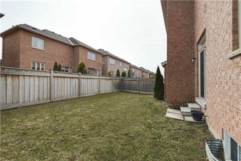 43 Siena Dr, House detached with 4 bedrooms, 3 bathrooms and 4 parking in Vaughan ON | Image 17