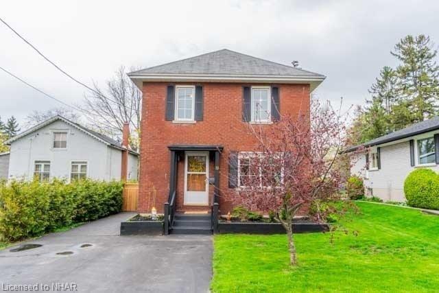 35 Havelock St, House detached with 4 bedrooms, 2 bathrooms and 3 parking in Cobourg ON | Image 1