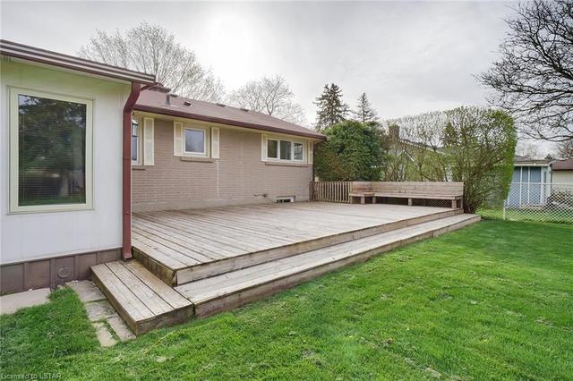1503 North Vernon Avenue, House detached with 3 bedrooms, 2 bathrooms and 8 parking in London ON | Image 19
