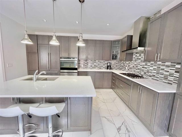 95 Dog Wood Blvd, House detached with 4 bedrooms, 4 bathrooms and 4 parking in East Gwillimbury ON | Image 2