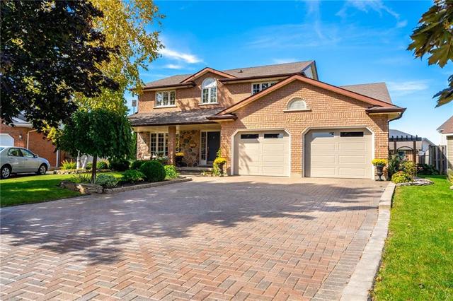7921 Lavena Court, House detached with 6 bedrooms, 4 bathrooms and 2 parking in Niagara Falls ON | Card Image