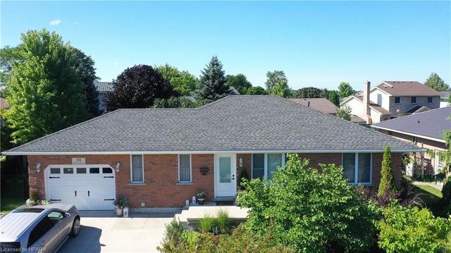 39 Balvina Drive W, House detached with 4 bedrooms, 3 bathrooms and 4 parking in Goderich ON | Image 1