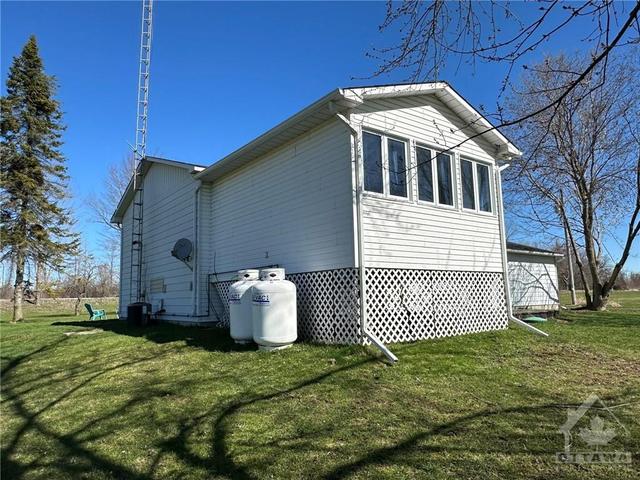 410 Slater Road, House detached with 3 bedrooms, 2 bathrooms and 8 parking in North Grenville ON | Image 27