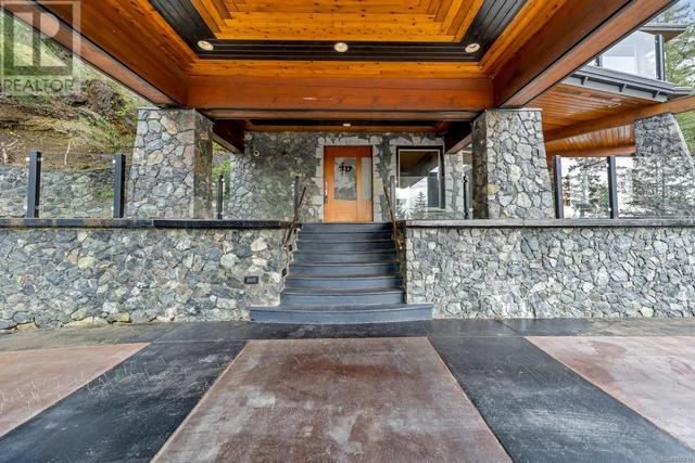 4948 Nagle Rd, House detached with 4 bedrooms, 7 bathrooms and 12 parking in Sooke BC | Image 6