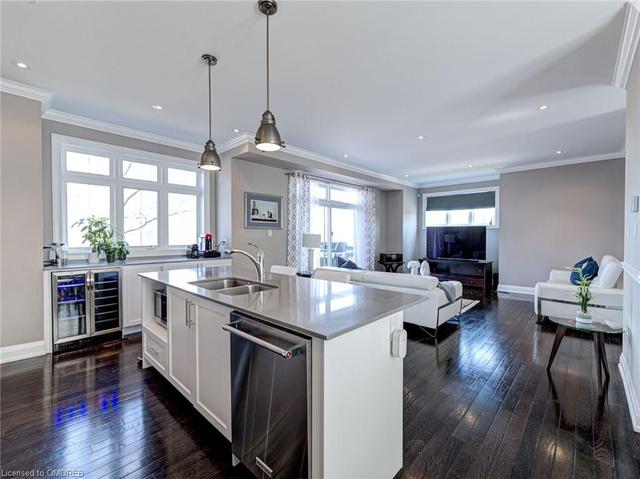 2001 Deerview, House attached with 4 bedrooms, 4 bathrooms and 2 parking in Oakville ON | Image 14