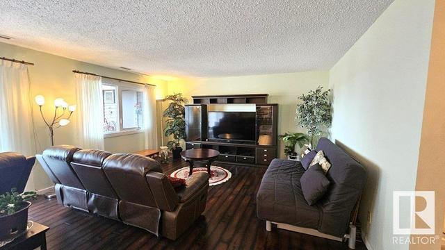 411 - 14810 51 Av Nw, Condo with 2 bedrooms, 2 bathrooms and 2 parking in Edmonton AB | Image 7