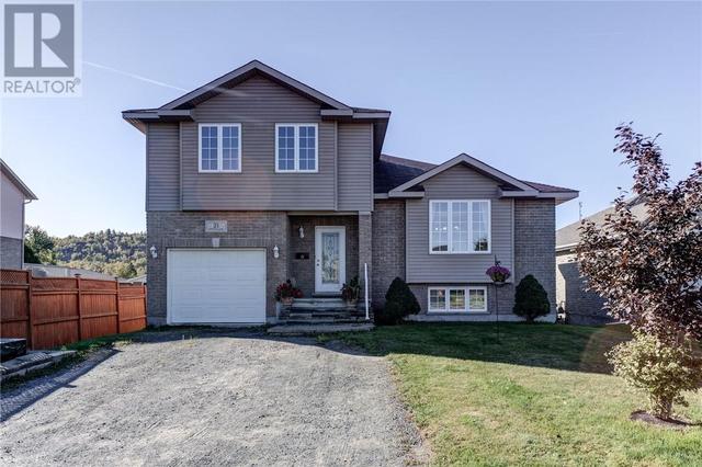 21 Winfield Lane, House detached with 4 bedrooms, 2 bathrooms and null parking in Greater Sudbury ON | Image 5