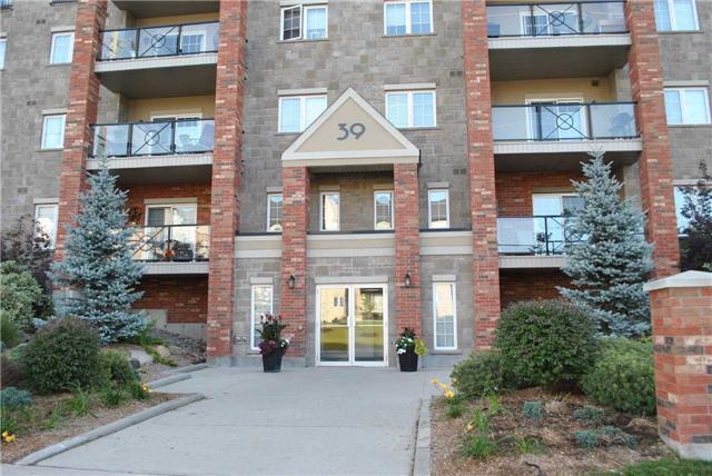 101 - 39 Ferndale Dr S, Condo with 3 bedrooms, 2 bathrooms and 1 parking in Barrie ON | Image 1