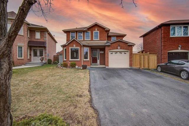 1403 Cobbler Lane, House detached with 4 bedrooms, 3 bathrooms and 5 parking in Oakville ON | Image 1