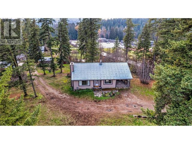 11 Gardom Lake Road, House detached with 2 bedrooms, 2 bathrooms and null parking in North Okanagan F BC | Image 56