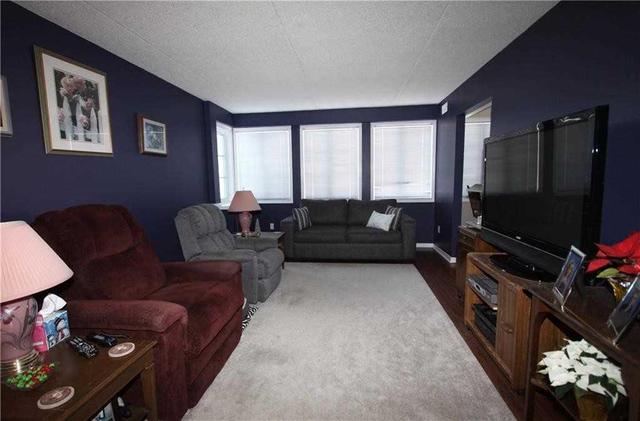 101 - 500 Silverbirch Blvd, Condo with 1 bedrooms, 2 bathrooms and 1 parking in Hamilton ON | Image 5