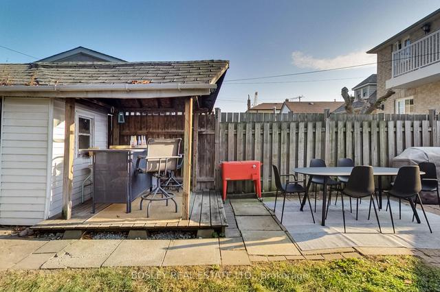 93 Bicknell Ave, House detached with 2 bedrooms, 2 bathrooms and 3 parking in Toronto ON | Image 22