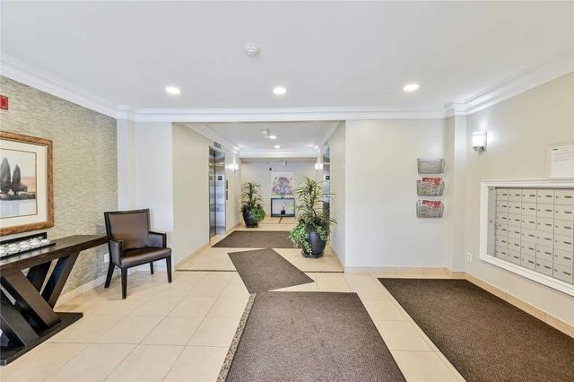 405 - 1379 Costigan Rd, Condo with 2 bedrooms, 2 bathrooms and 2 parking in Milton ON | Image 12