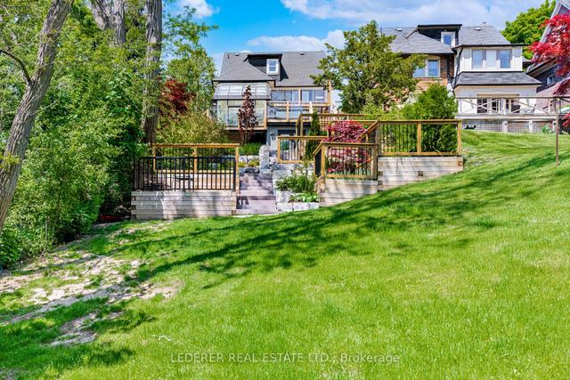 93 Chatsworth Dr, House detached with 4 bedrooms, 4 bathrooms and 3 parking in Toronto ON | Image 25