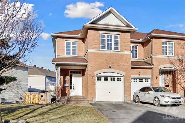 9 Plumas Gate, Townhouse with 4 bedrooms, 3 bathrooms and 2 parking in Ottawa ON | Image 1
