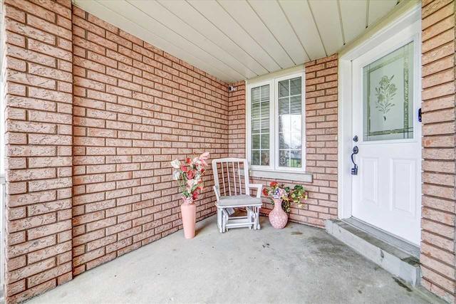 19 Stirrup Crt, House attached with 3 bedrooms, 3 bathrooms and 3 parking in Brampton ON | Image 23