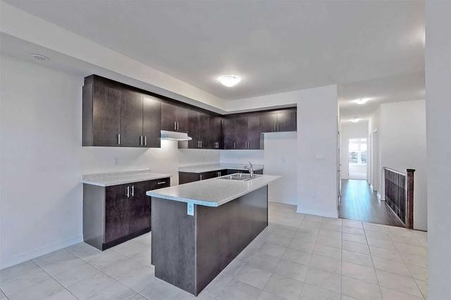 39 Luzon (T 177) Ave, House attached with 3 bedrooms, 4 bathrooms and 4 parking in Markham ON | Image 19