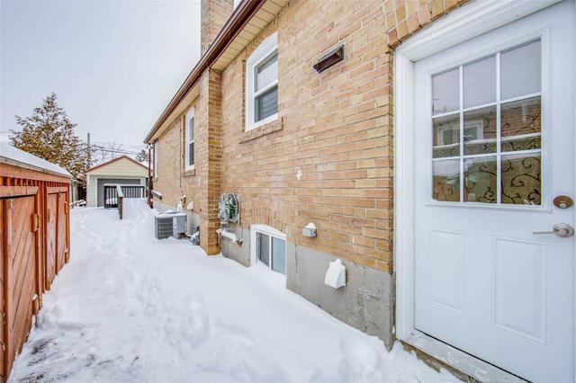 19 Rothwell Rd, House detached with 3 bedrooms, 2 bathrooms and 3 parking in Toronto ON | Image 30