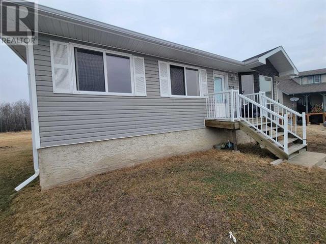5213 - 52 A Avenue, House detached with 3 bedrooms, 1 bathrooms and 4 parking in Valleyview AB | Image 4