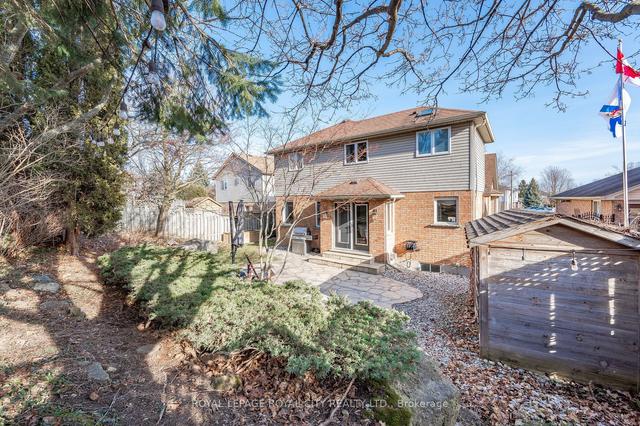 42 Peartree Cres, House detached with 3 bedrooms, 4 bathrooms and 6 parking in Guelph ON | Image 33
