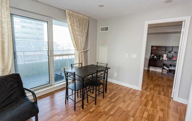414 - 60 Town Centre Crt, Condo with 2 bedrooms, 1 bathrooms and 1 parking in Toronto ON | Image 8