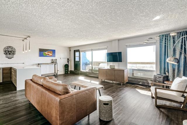 2911 - 221 6 Avenue Se, Condo with 2 bedrooms, 1 bathrooms and 1 parking in Calgary AB | Image 17