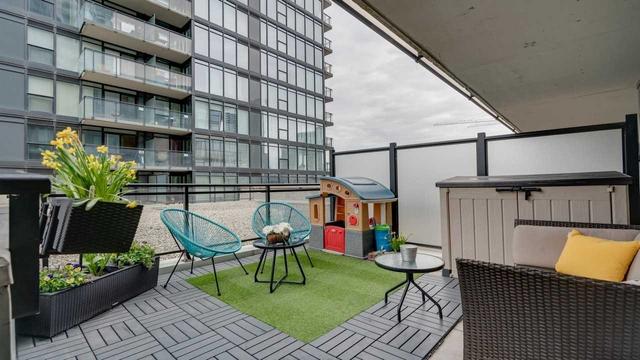 522 - 8 Telegram Mews, Condo with 2 bedrooms, 2 bathrooms and 1 parking in Toronto ON | Image 2