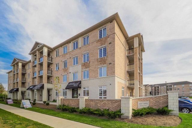 208 - 1083 Gordon St, Condo with 2 bedrooms, 1 bathrooms and 1 parking in Guelph ON | Image 1