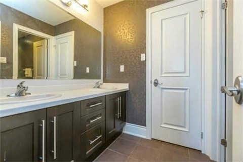 228 Holmes Cres, House detached with 4 bedrooms, 4 bathrooms and 4 parking in Milton ON | Image 17