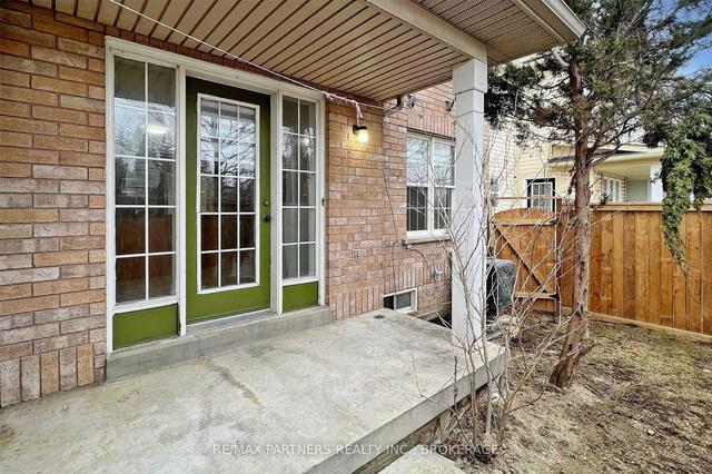 16 Pascoe Dr, House semidetached with 3 bedrooms, 4 bathrooms and 3 parking in Markham ON | Image 32
