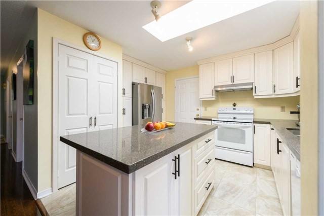 232 Silverbirch Blvd, Condo with 2 bedrooms, 2 bathrooms and 1 parking in Hamilton ON | Image 6