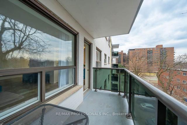 502 - 2411 New St, Condo with 2 bedrooms, 1 bathrooms and 1 parking in Burlington ON | Image 17