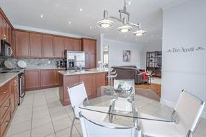 2492 Whistling Springs Cres, House detached with 4 bedrooms, 5 bathrooms and 4 parking in Oakville ON | Image 11