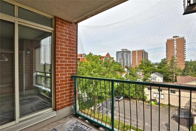 502 - 430 Pearl St, Condo with 2 bedrooms, 2 bathrooms and 1 parking in Burlington ON | Image 2