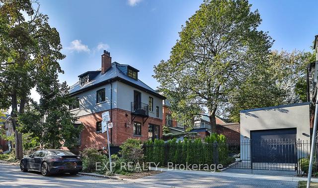 91 Bedford Rd, House detached with 4 bedrooms, 5 bathrooms and 2 parking in Toronto ON | Image 24