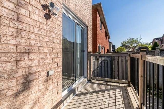 3287 Ridgeleigh Hts, House attached with 3 bedrooms, 3 bathrooms and 2 parking in Mississauga ON | Image 29