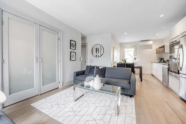 4 Chambers Ave, House semidetached with 2 bedrooms, 1 bathrooms and 1 parking in Toronto ON | Image 6
