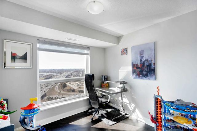 3404 - 125 Village Green Sq, Condo with 2 bedrooms, 2 bathrooms and 1 parking in Toronto ON | Image 4
