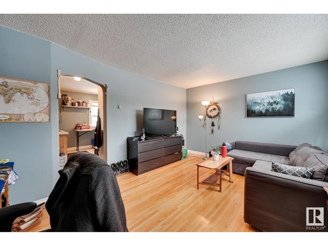 15906 106a Av Nw, House detached with 3 bedrooms, 2 bathrooms and null parking in Edmonton AB | Image 12