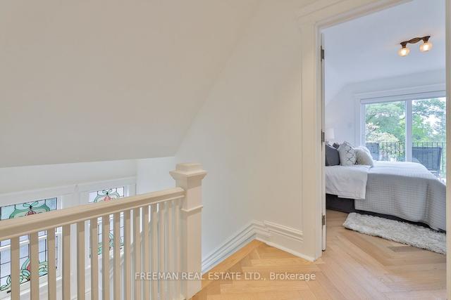 unit #2 - 262 Roncesvalles Ave, House detached with 3 bedrooms, 1 bathrooms and 2 parking in Toronto ON | Image 17