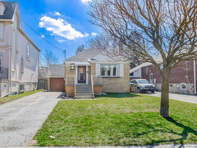 127 Dunblaine Ave, House attached with 2 bedrooms, 1 bathrooms and 4 parking in Toronto ON | Image 32