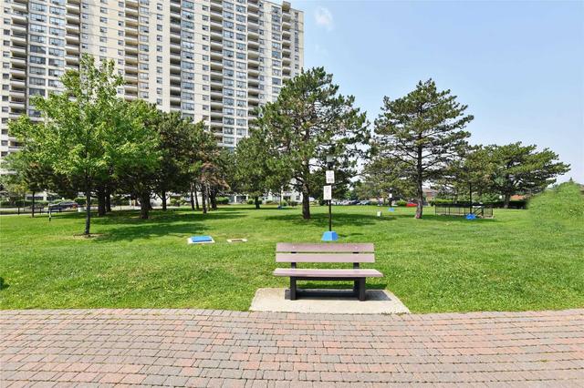1401 - 380 Dixon Rd, Condo with 2 bedrooms, 1 bathrooms and 1 parking in Toronto ON | Image 23