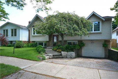 642 Sheraton Rd, House detached with 3 bedrooms, 2 bathrooms and 1 parking in Burlington ON | Image 1