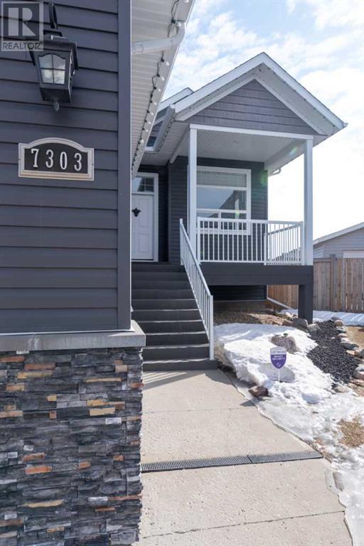 7303 - 37 Streetclose, House detached with 3 bedrooms, 2 bathrooms and 629 parking in Lloydminster (Part) AB | Image 43