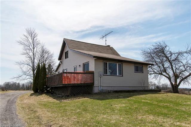 209 9 Concession W, House detached with 3 bedrooms, 1 bathrooms and 4 parking in Tiny ON | Image 14