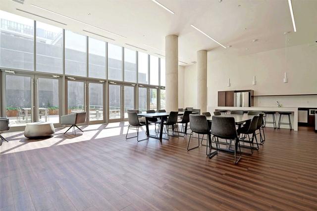 1001 - 120 Varna Dr, Condo with 2 bedrooms, 1 bathrooms and 1 parking in Toronto ON | Image 25