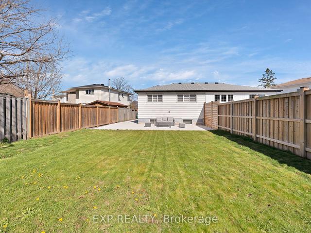 2746 Hollington Cres, House semidetached with 3 bedrooms, 4 bathrooms and 4 parking in Mississauga ON | Image 20