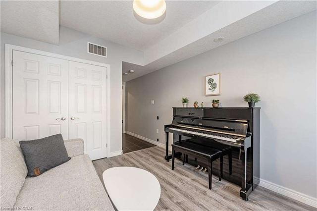 36 - 39 Kay Cres, Townhouse with 2 bedrooms, 2 bathrooms and 2 parking in Guelph ON | Image 10